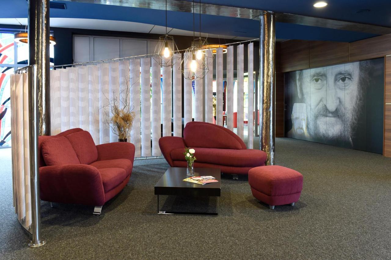 Hotel Fuchspalast サンクト フェイト アン デル グラン エクステリア 写真